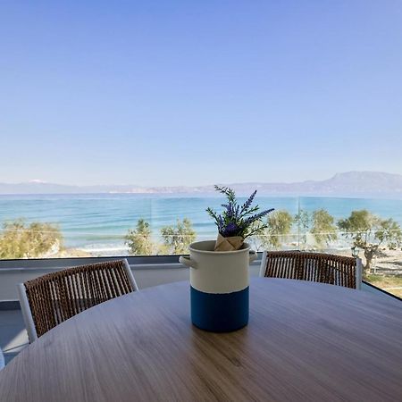 Vrahati La Mer Bleue Boutique Suite מראה חיצוני תמונה
