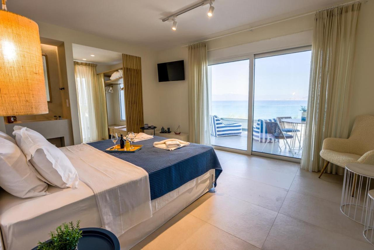 Vrahati La Mer Bleue Boutique Suite מראה חיצוני תמונה